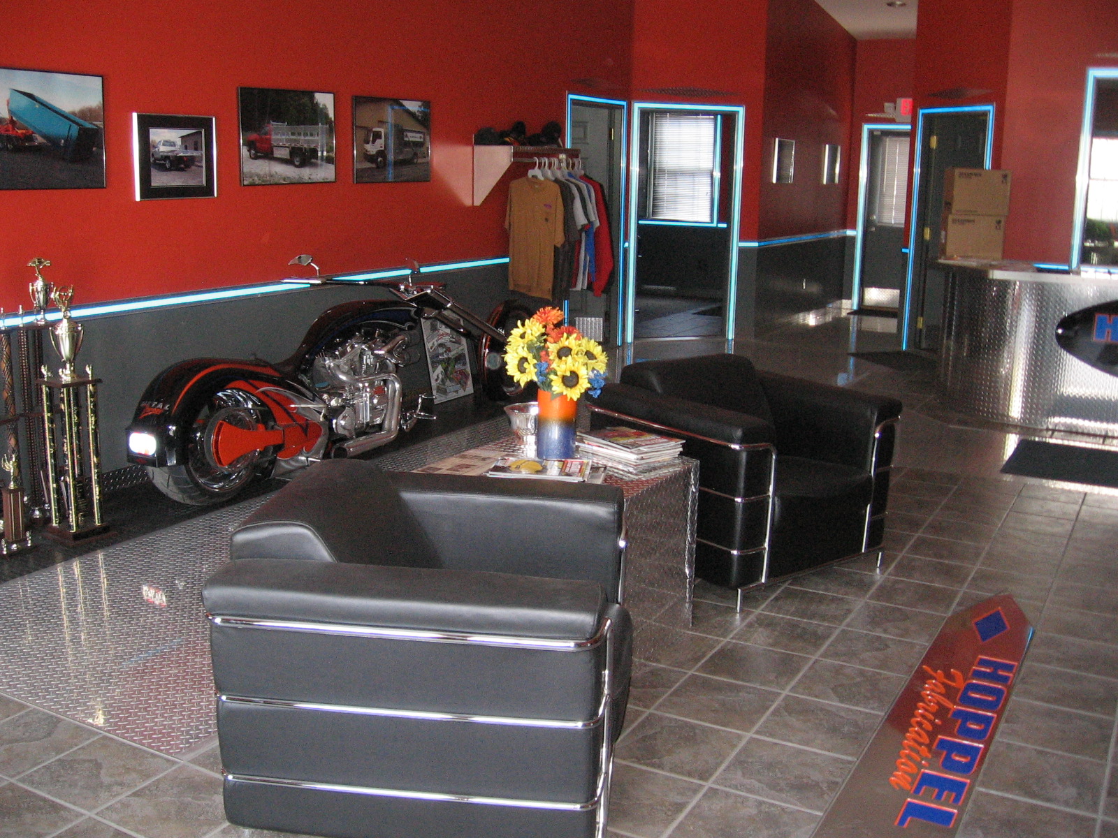 Photo of lobby from entrance
